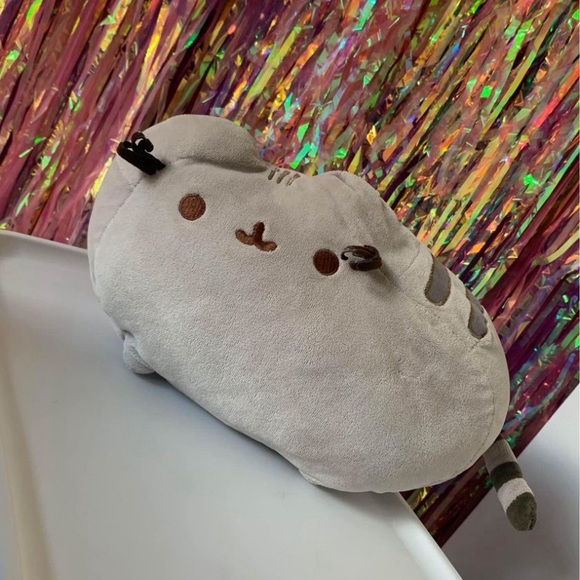 Gund Other - GUND Pusheen Plush Stuffed Animal Cat, Gray, 12"